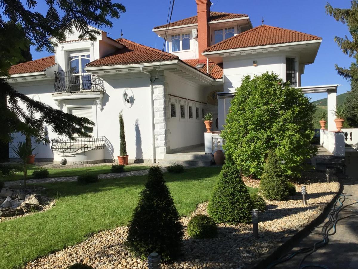 3 Bedroom Private Floor In Luxury Mansion Budapest Exterior foto