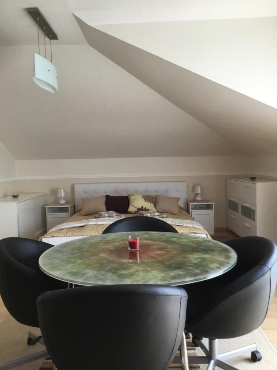 3 Bedroom Private Floor In Luxury Mansion Budapest Exterior foto